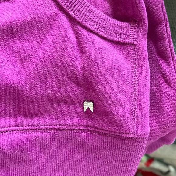 Victoria Secret Angel fuchsia Purple Gold Sequins Heart zip-up hoodie, size xs - Picture 7 of 7